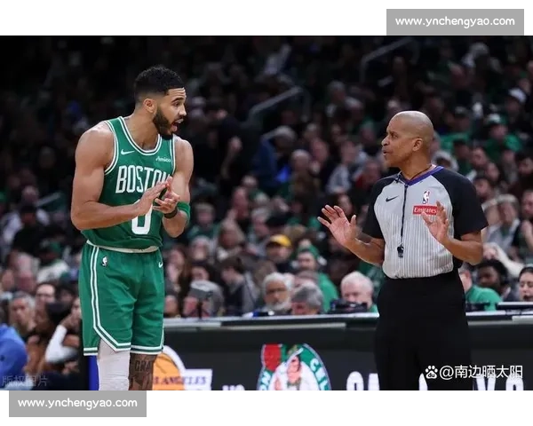 凯尔特人激战老鹰东部强强对话赛场风云再起前瞻焦点之夜攻防博弈